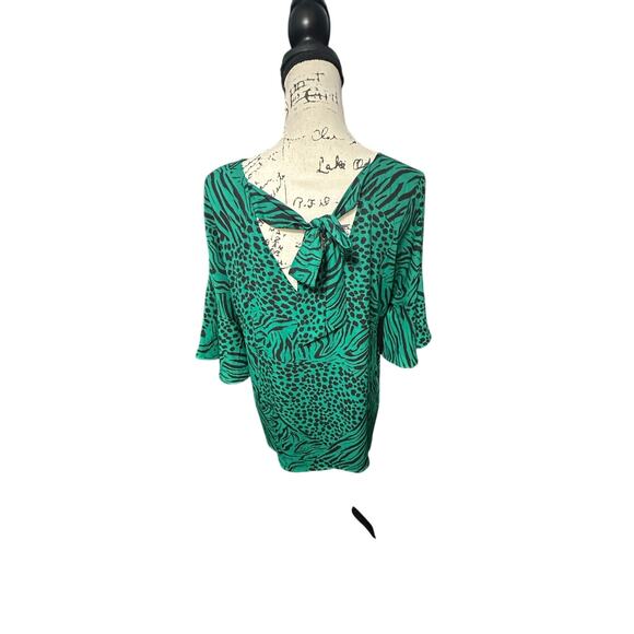 Cabi Green Animal Print Flutter Sleeve Blouse Women’s Size S (SKU 0256) - Picture 3 of 11